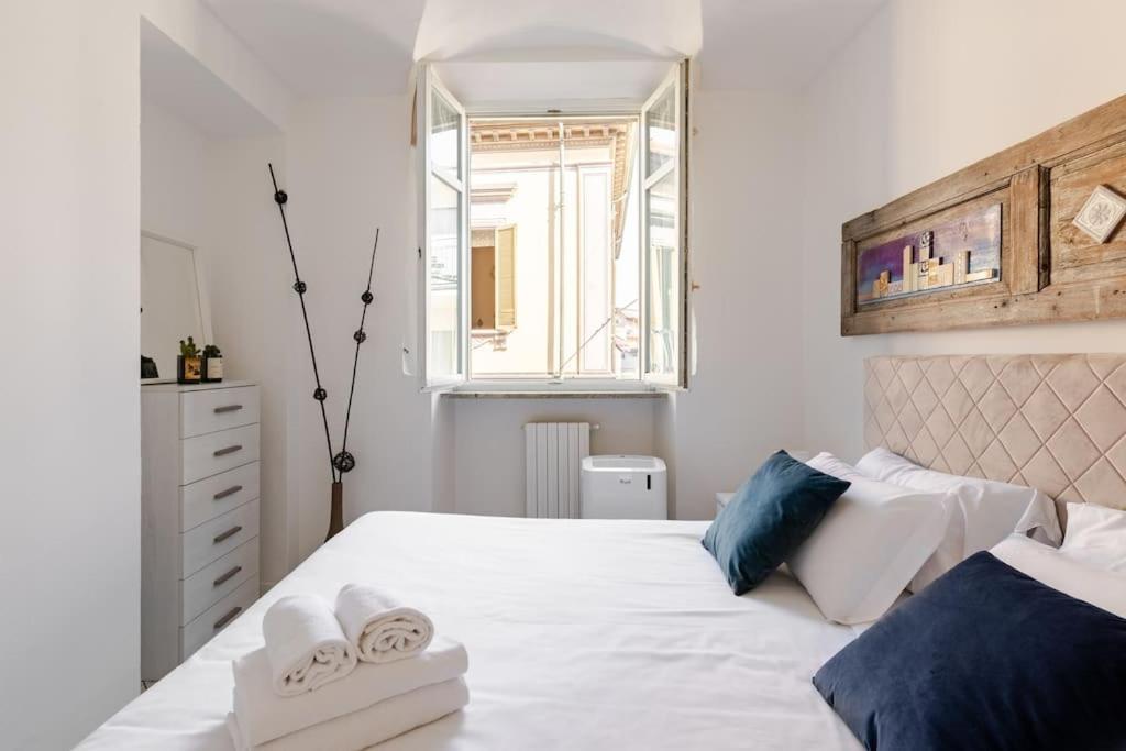 Casa Regina 3, Nel Centro Di Alba! Apartamento Exterior foto