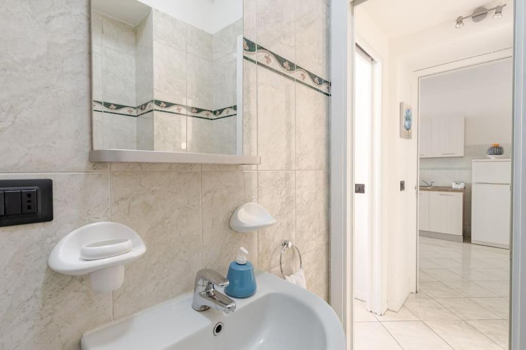 Casa Regina 3, Nel Centro Di Alba! Apartamento Exterior foto