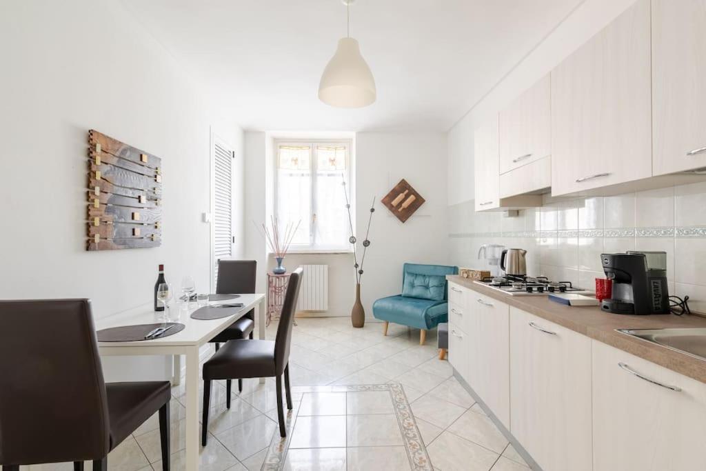 Casa Regina 3, Nel Centro Di Alba! Apartamento Exterior foto