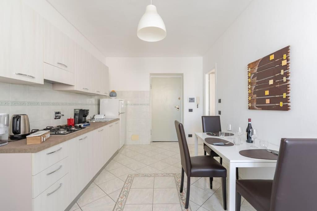 Casa Regina 3, Nel Centro Di Alba! Apartamento Exterior foto